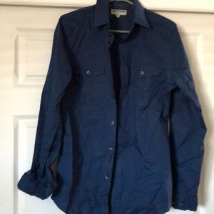 Express fitted button up